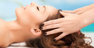 Read more about the article Masajes Capilares: Fuerza y Salud a tu Cabello.