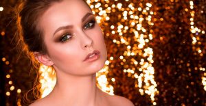 Read more about the article Maquillaje Profesional + Peinado